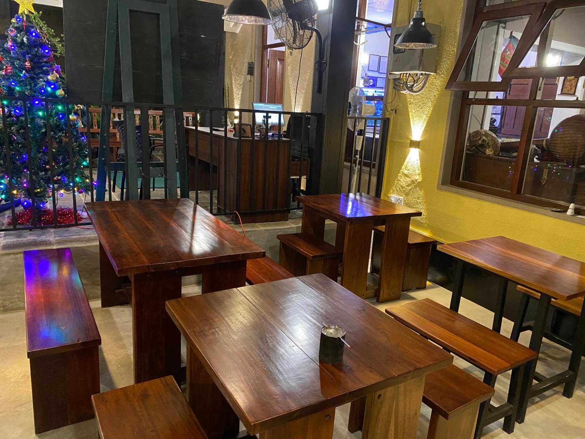 Settle Inn Tourist Lodge Канди Екстериор снимка